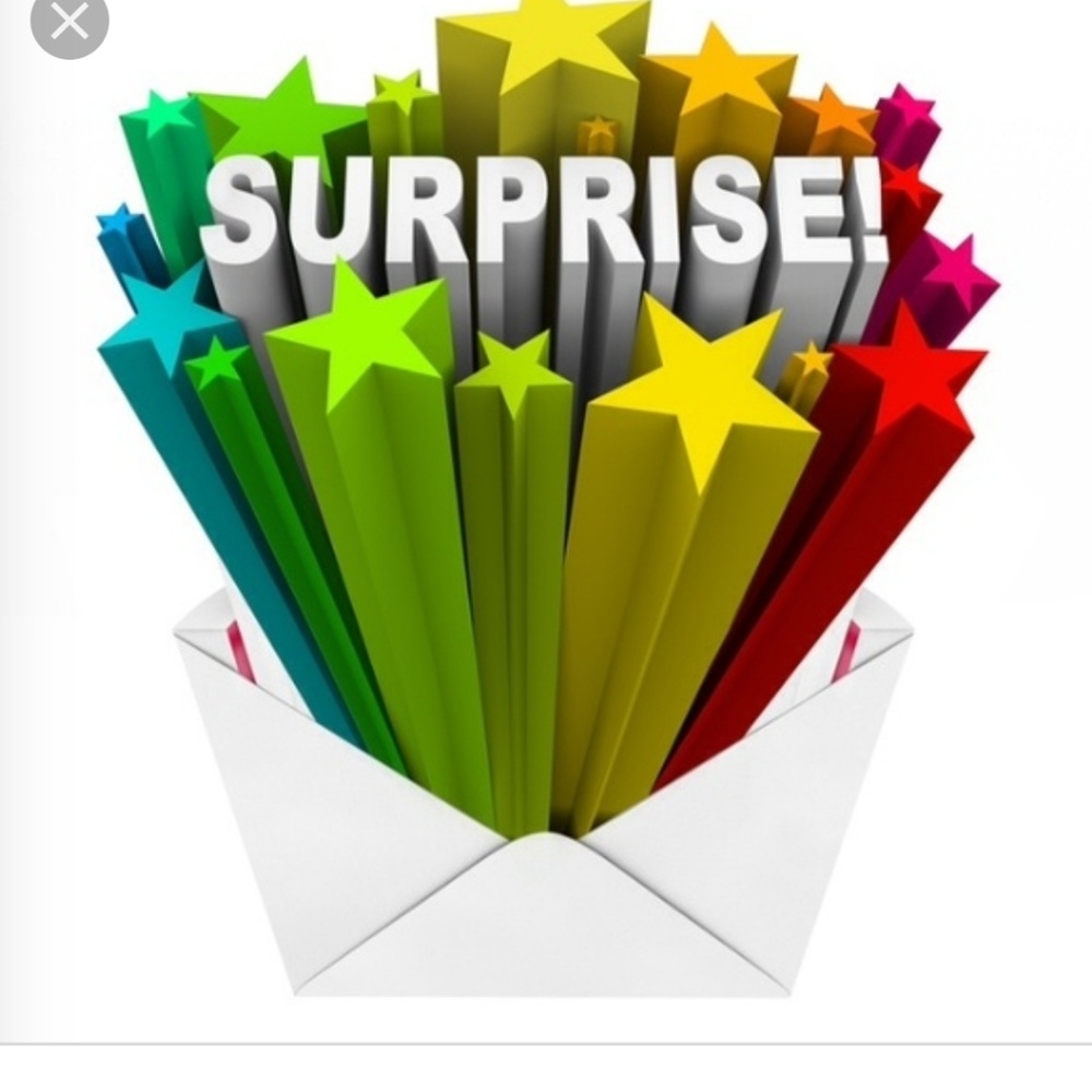 Surprise bundle, size XS/S. 3+items and $10 GC